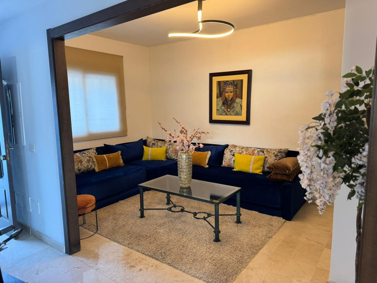 4 bedroom Villas for sale in Marbella – R5222122 4 bedroom Villas for sale in Marbella – R5222122