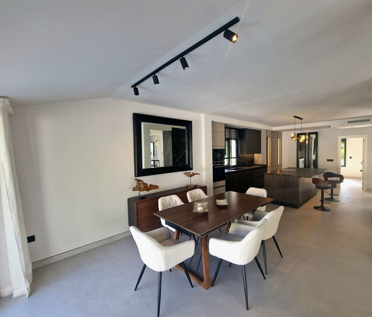 5 bedroom Villas for sale in Marbella – R5186416 5 bedroom Villas for sale in Marbella – R5186416