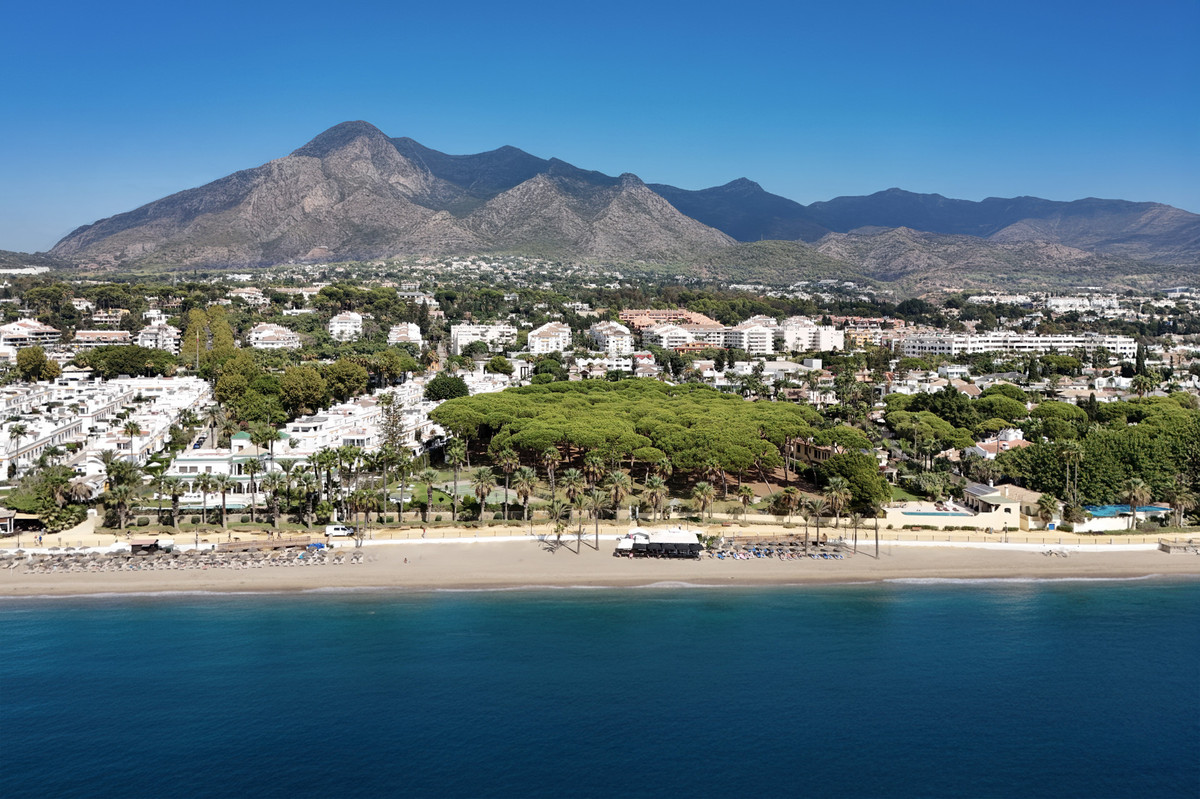 5 bedroom Villas for sale in Milla de Oro – R5179864