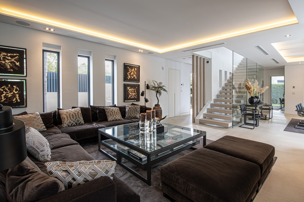 5 bedroom Villas for sale in Milla de Oro – R5179864