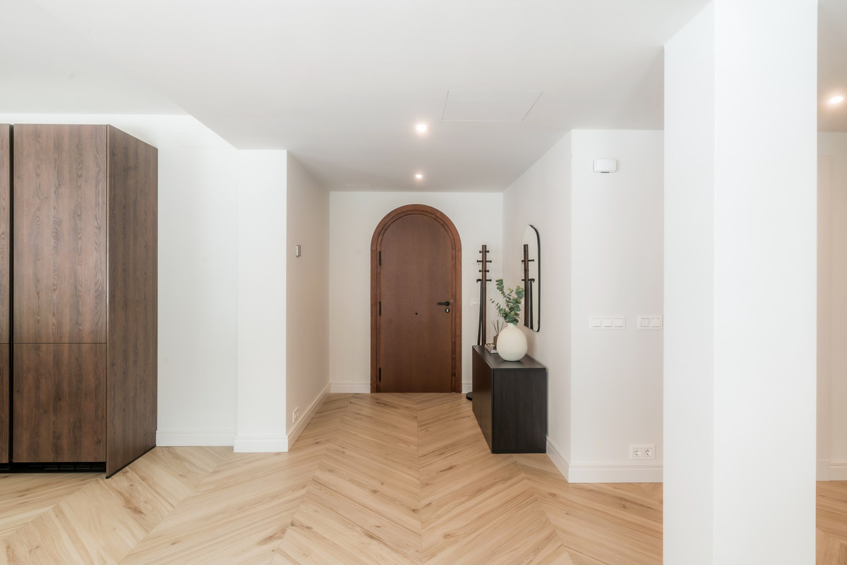 4 bedroom Apartments for sale in Milla de Oro – R5253784