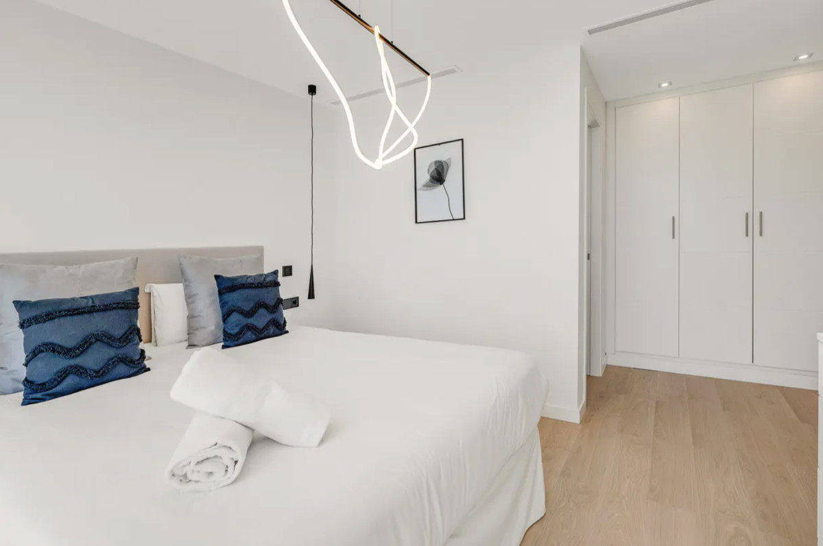 4 bedroom Villas for sale in Artola – R5251600