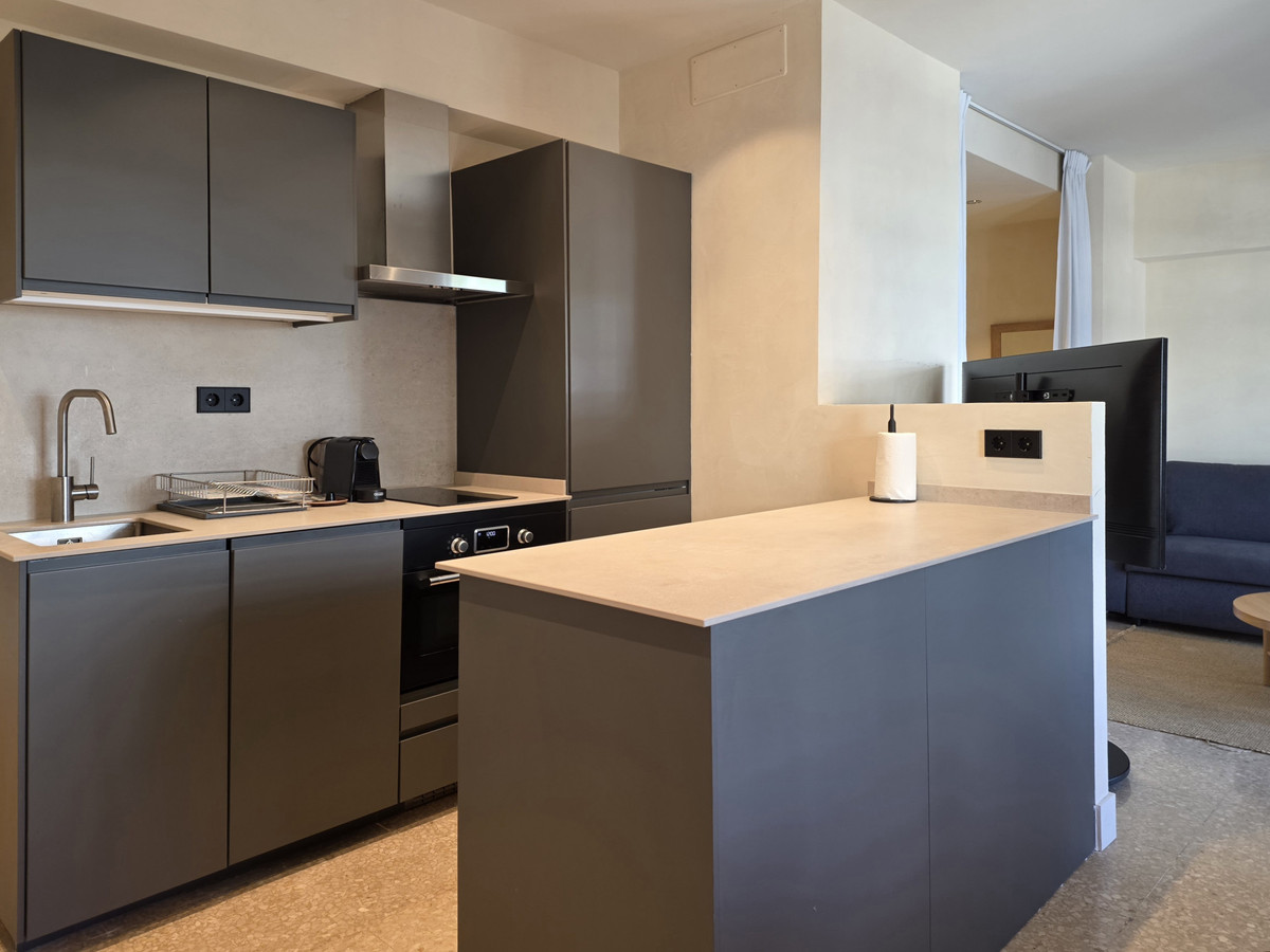 1 bedroom Apartments for sale in Marbella – R5174050