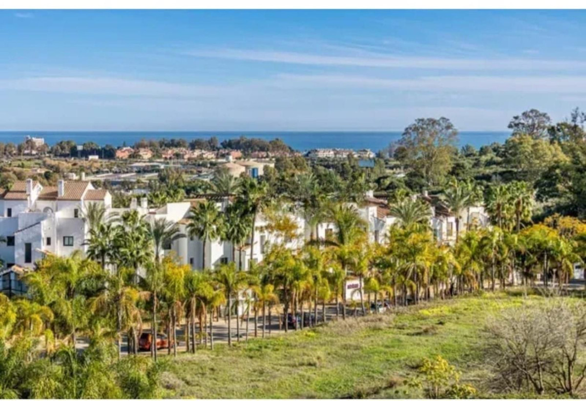 Apartamentos de 3 dormitorios en venta en Selwo – R5133526