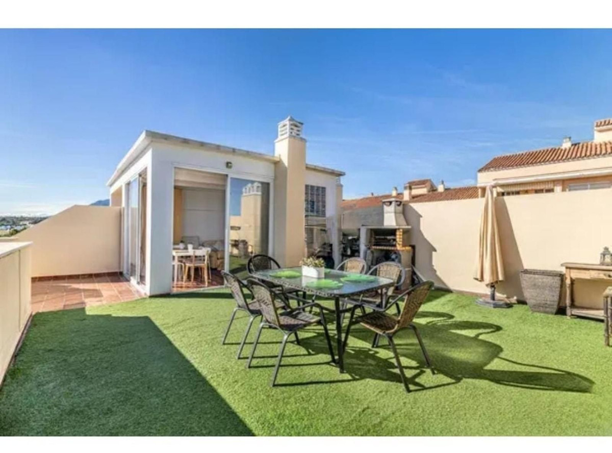 Apartamentos de 3 dormitorios en venta en Selwo – R5133526