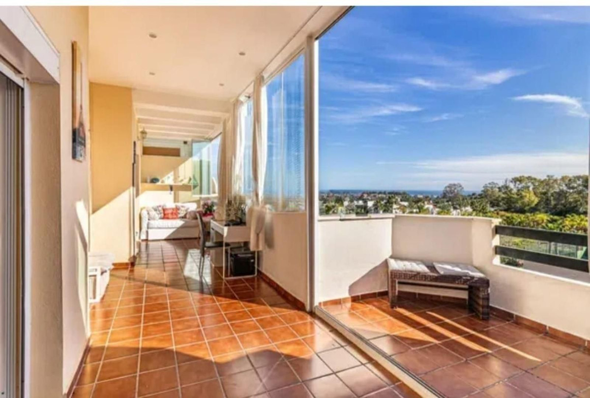 Apartamentos de 3 dormitorios en venta en Selwo – R5133526