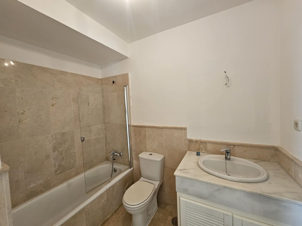 3 bedroom Semi-detached for sale in Riviera del Sol – R5233432