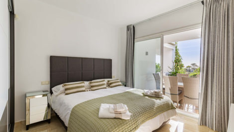 3 bedroom Apartments for sale in La Quinta – R5189374