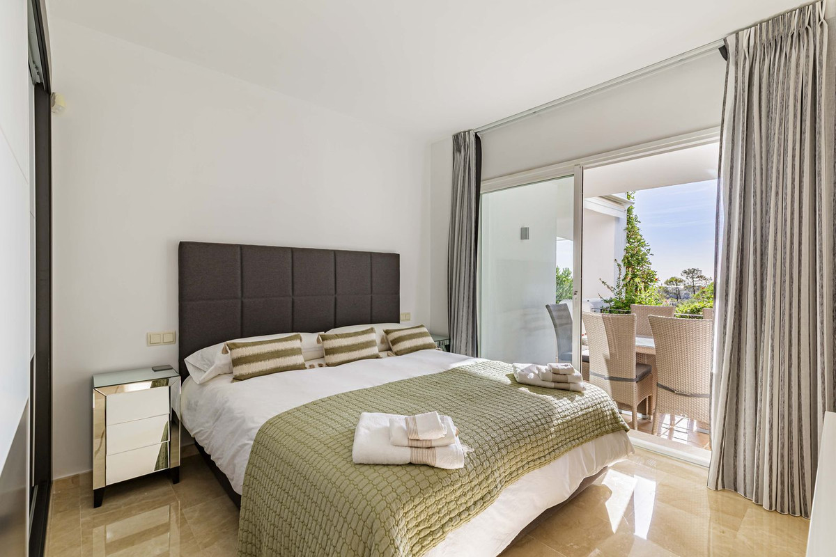 3 bedroom Apartments for sale in La Quinta – R5189374