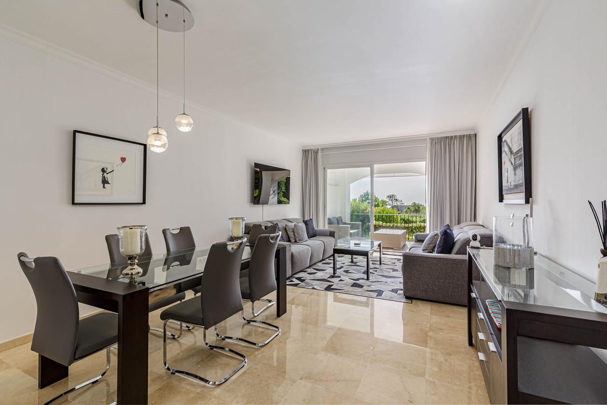 3 bedroom Apartments for sale in La Quinta – R5189374