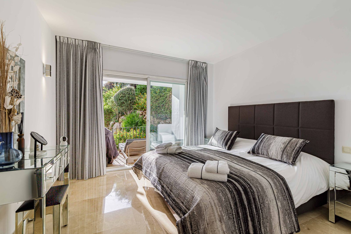 3 bedroom Apartments for sale in La Quinta – R5189374