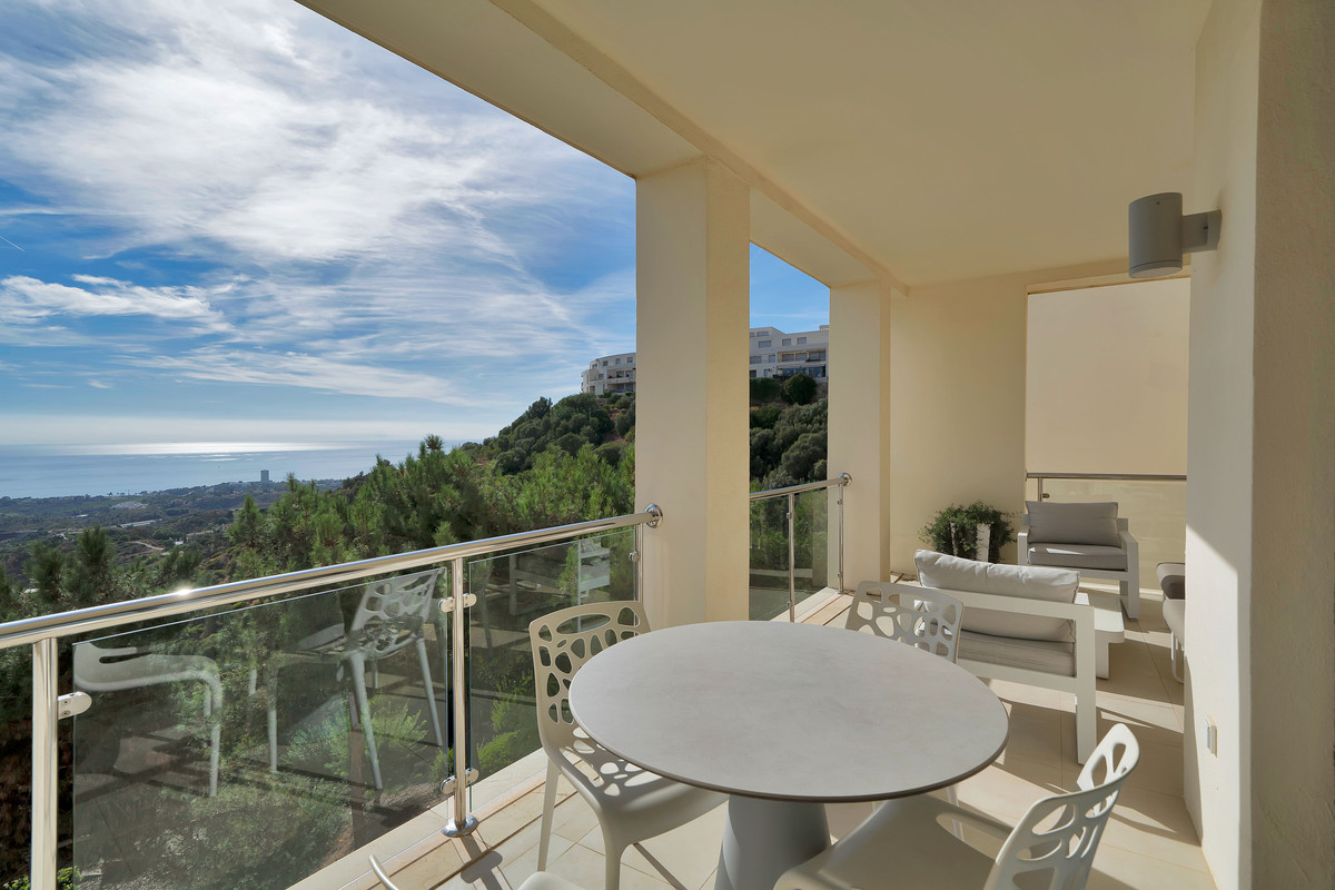 2 bedroom Apartments for sale in Marbella – R5216968