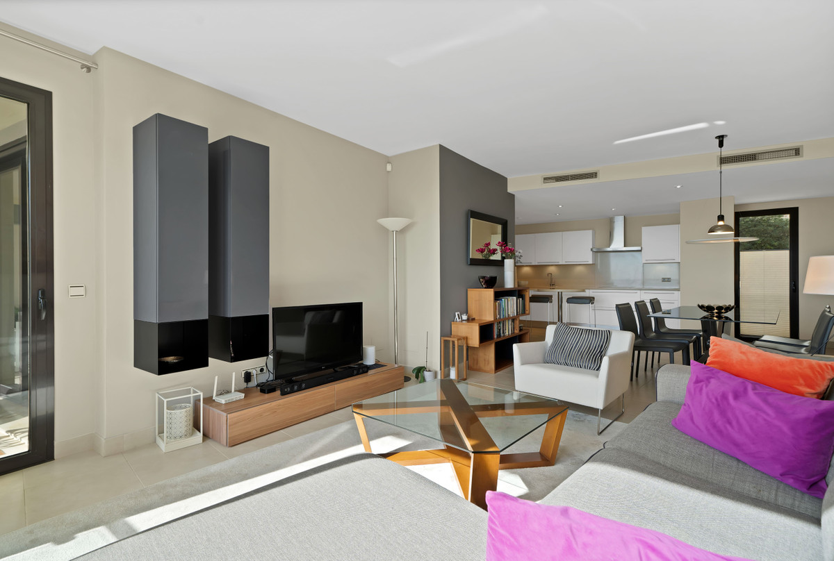 2 bedroom Apartments for sale in Marbella – R5216968