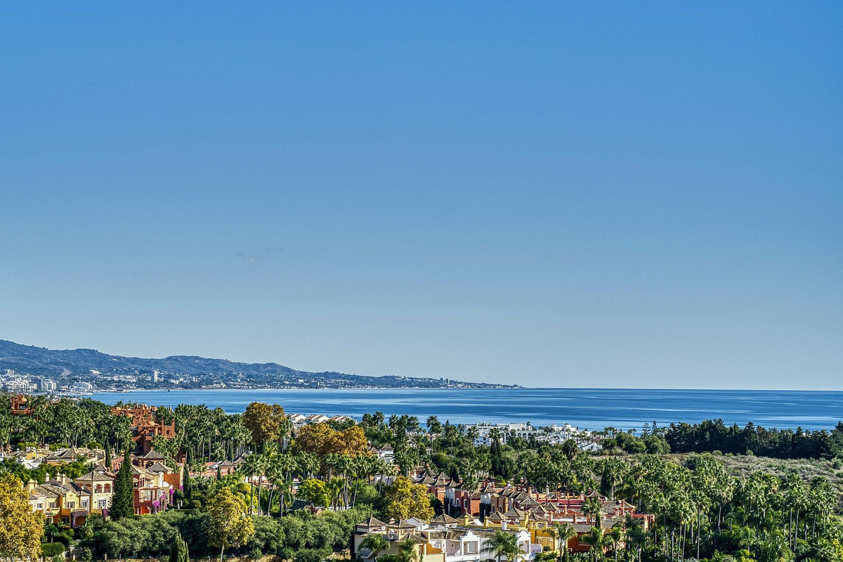 2 bedroom Apartments for sale in Marbella – R5232535