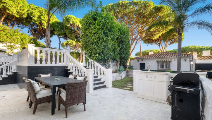 6 bedroom Villas for sale in Calahonda – R5248735 6 bedroom Villas for sale in Calahonda – R5248735 in