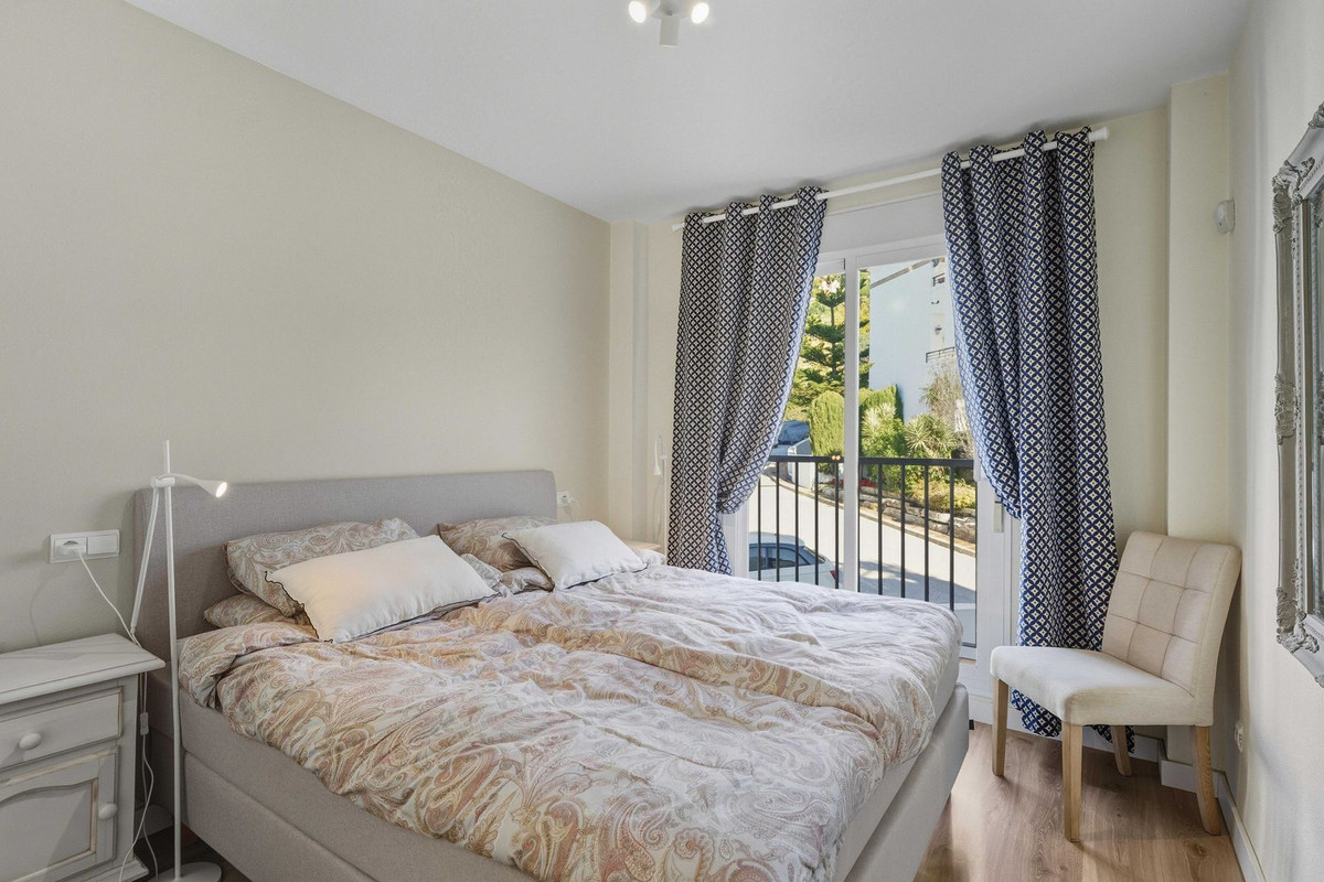 3 bedroom Apartments for sale in Los Arqueros – R5256910