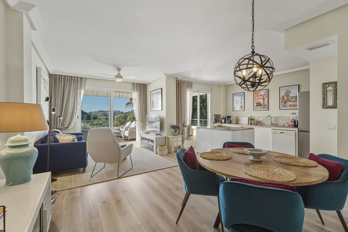 3 bedroom Apartments for sale in Los Arqueros – R5256910