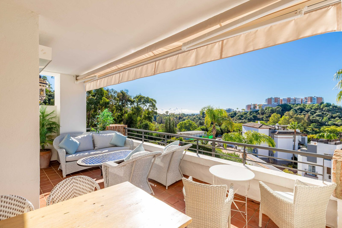 3 bedroom Apartments for sale in Los Arqueros – R5256910