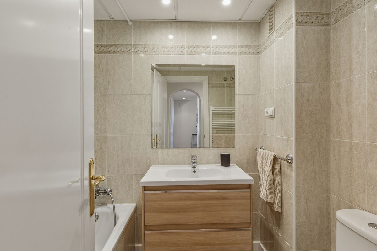 3 bedroom Apartments for sale in Los Arqueros – R5256910