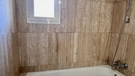 2 bedroom Apartments for sale in Elviria – R5251273