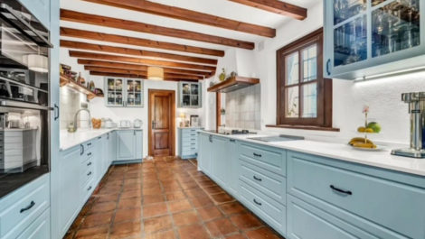 Villas de 7 dormitorios en venta en Elviria – R5244289