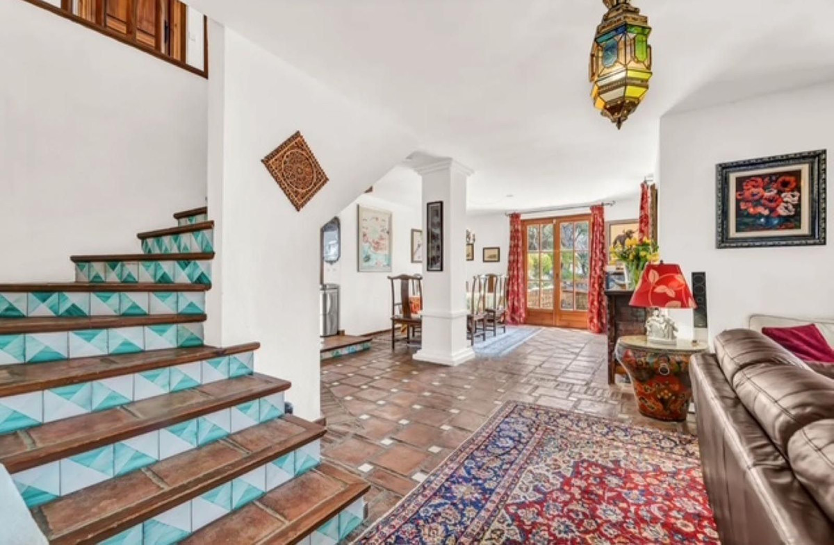 Villas de 7 dormitorios en venta en Elviria – R5244289 Villas de 7 dormitorios en venta en Elviria – R5244289