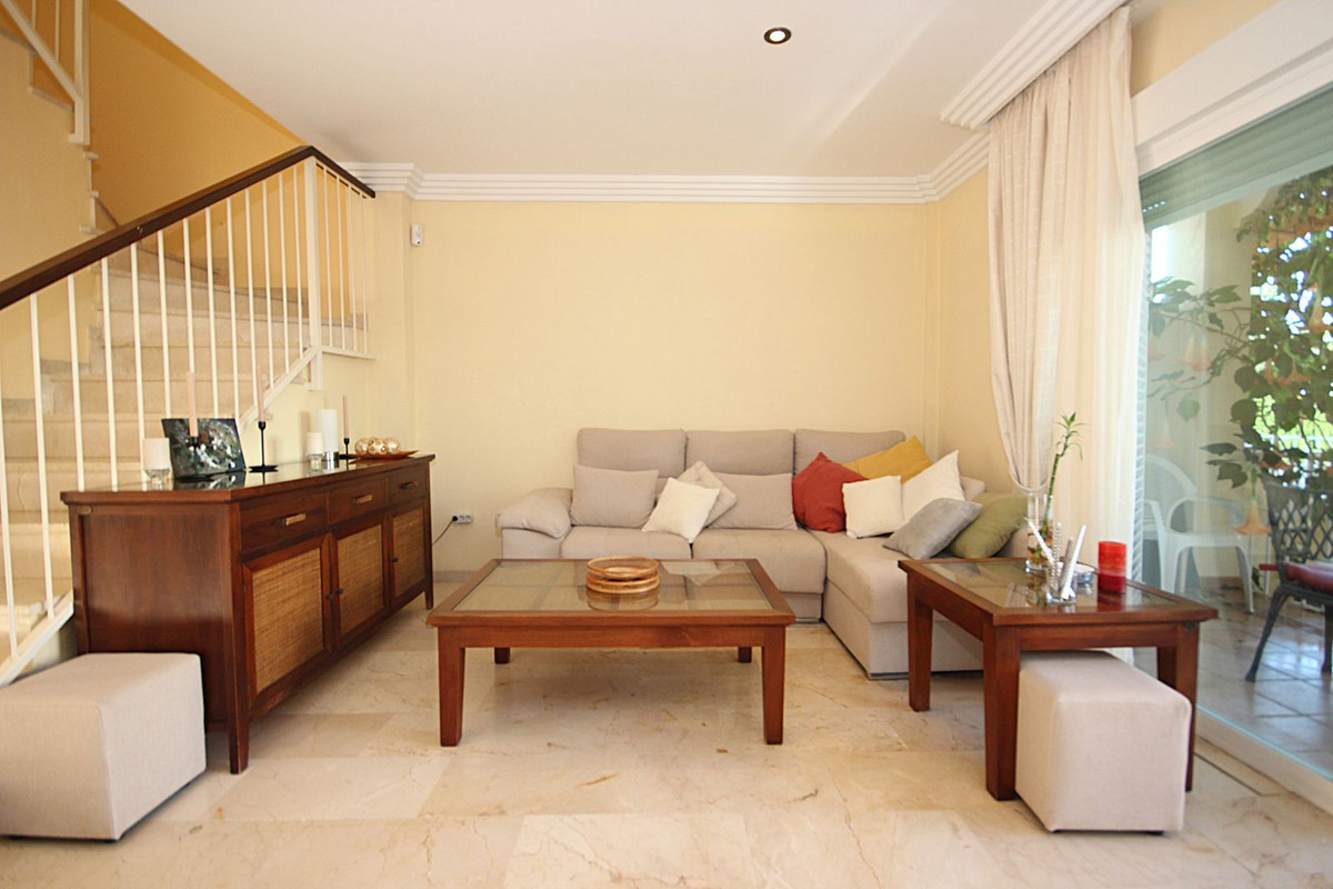 Adosados de 4 dormitorios en venta en El Rosario – R5232454