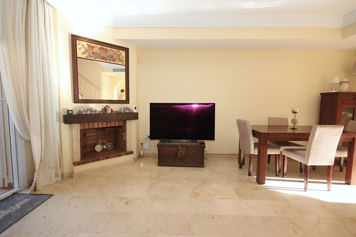 Adosados de 4 dormitorios en venta en El Rosario – R5232454