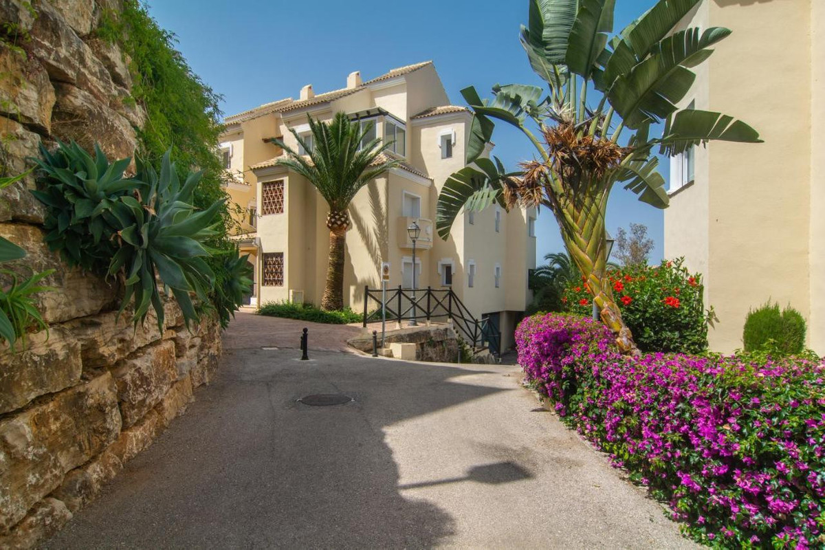 2 bedroom Apartments for sale in Elviria – R4890037 2 bedroom Apartments for sale in Elviria – R4890037