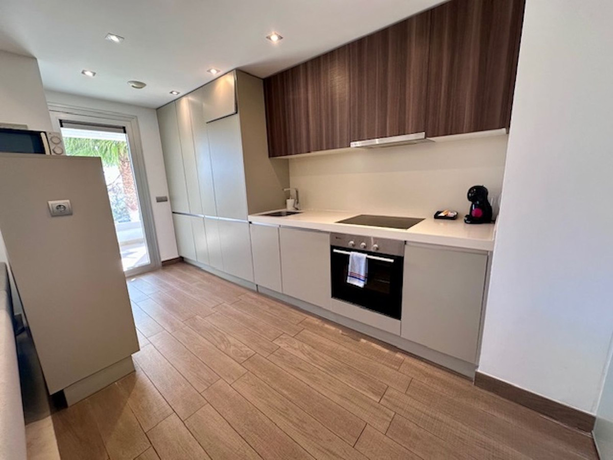 3 bedroom Apartments for sale in Marbella – R5234701