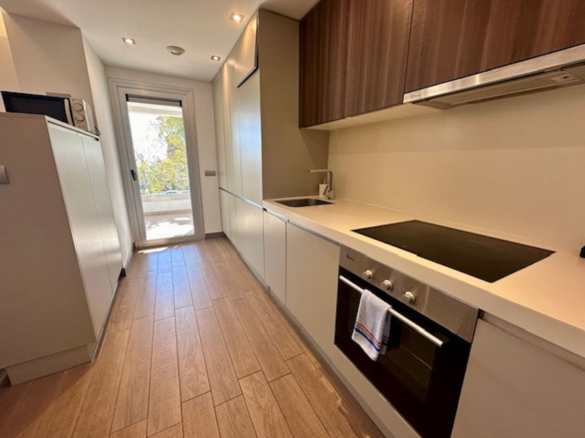 3 bedroom Apartments for sale in Marbella – R5234701