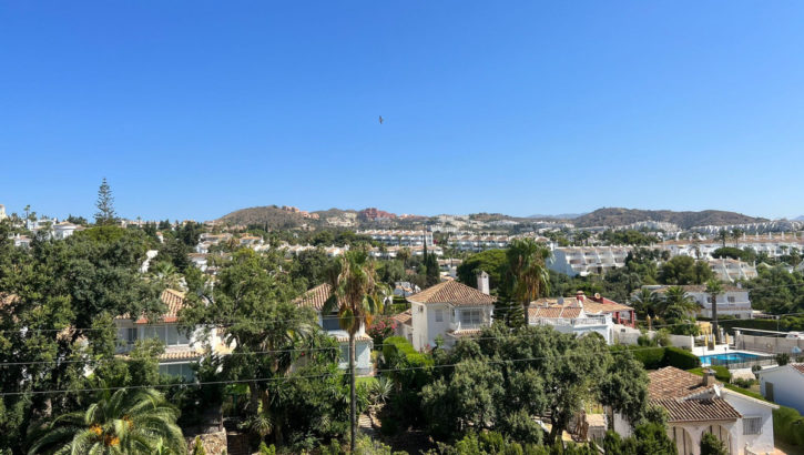 2 bedroom Penthouses for sale in Calahonda – R5047861 in 