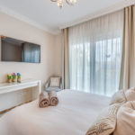 6 bedroom Villas for sale in Marbesa – R5211871