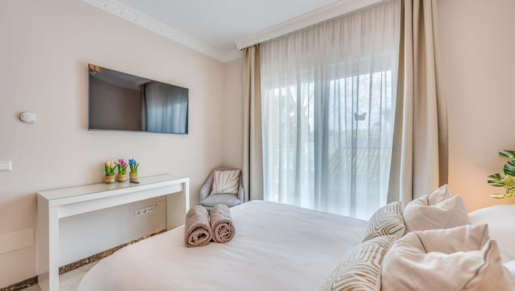 6 bedroom Villas for sale in Marbesa – R5211871 6 bedroom Villas for sale in Marbesa – R5211871 in