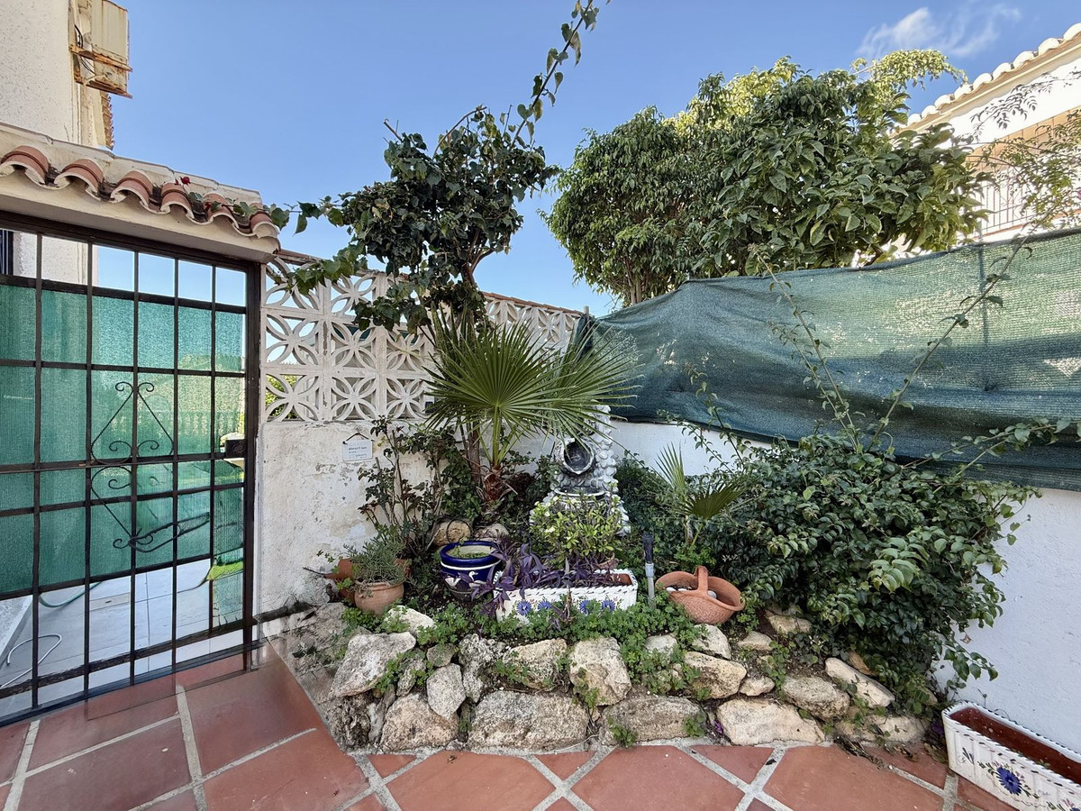 3 bedroom Semi-detached for sale in Calypso – R5232271