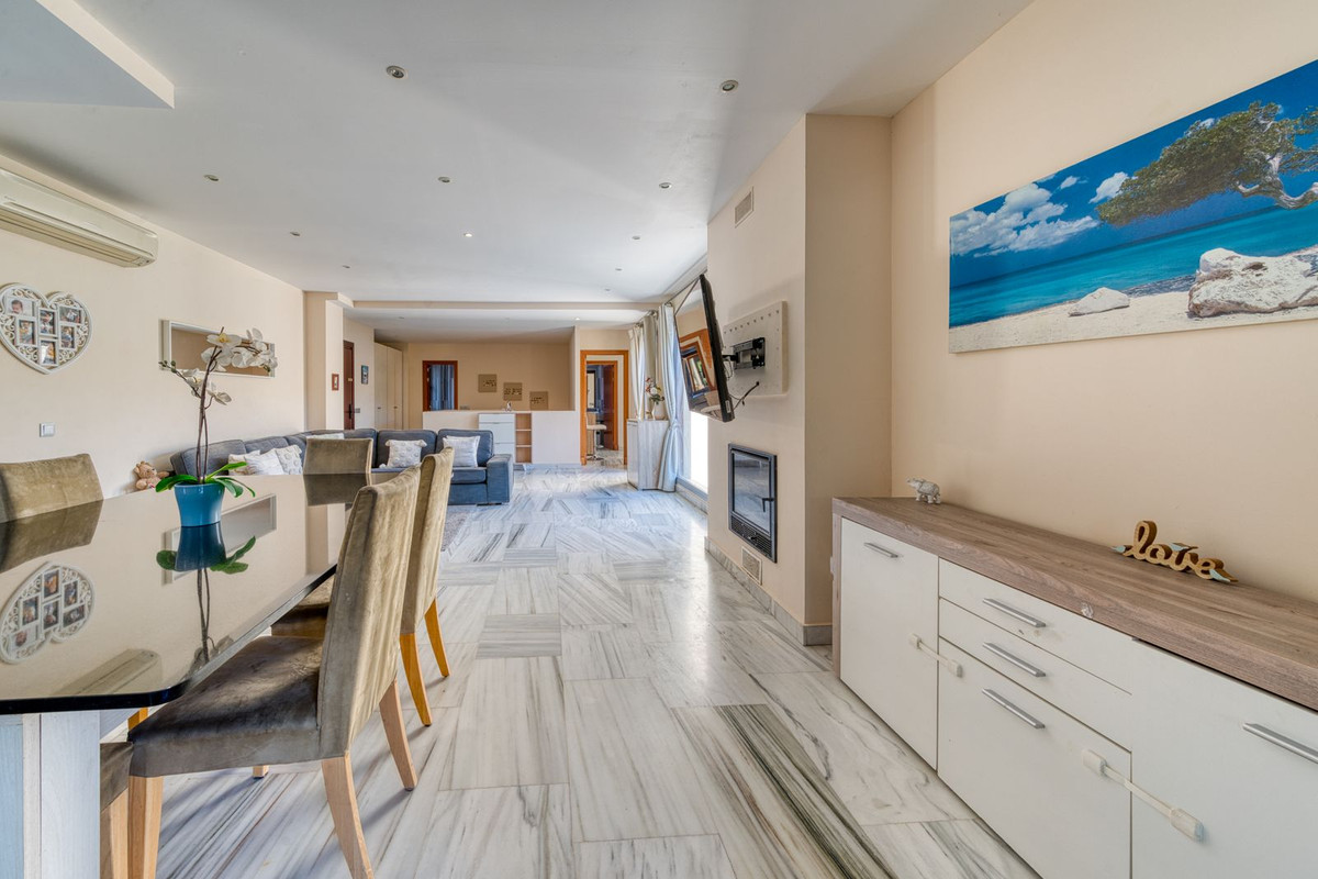 5 bedroom Villas for sale in Los Flamingos – R5235760