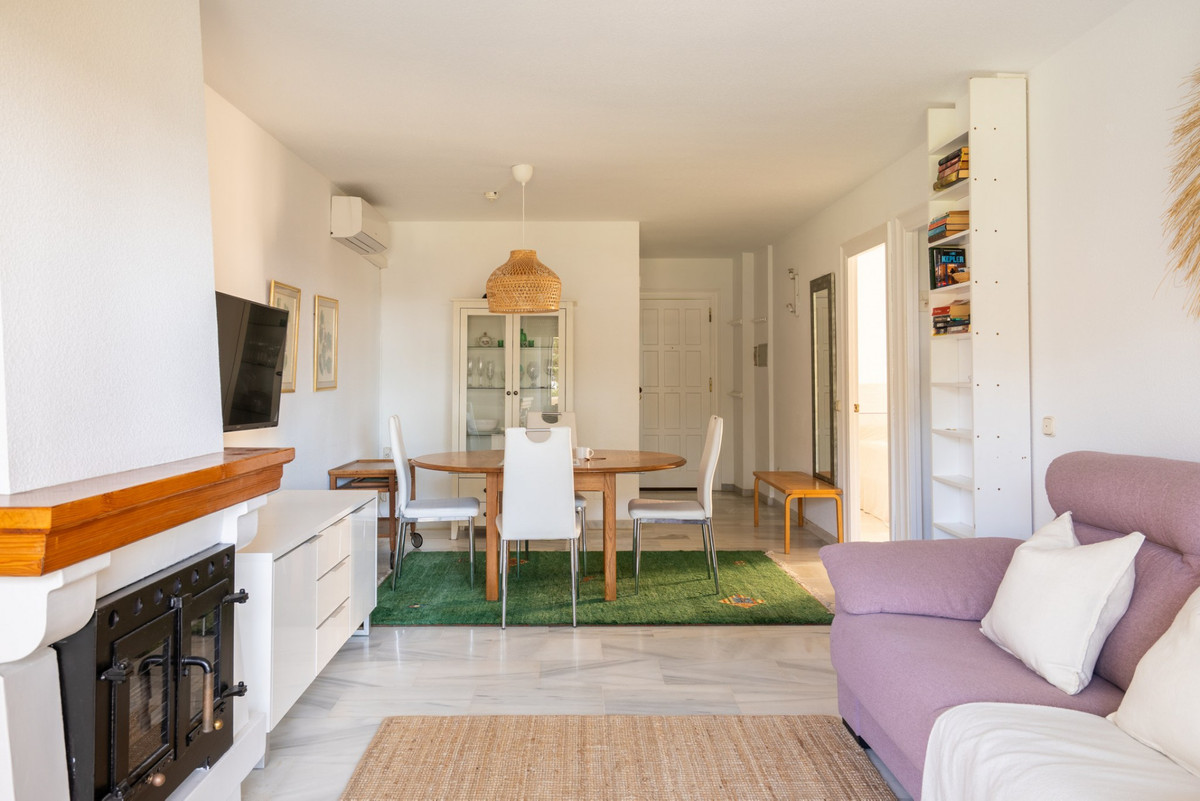 2 bedroom Apartments for sale in La Cala de Mijas – R5194429