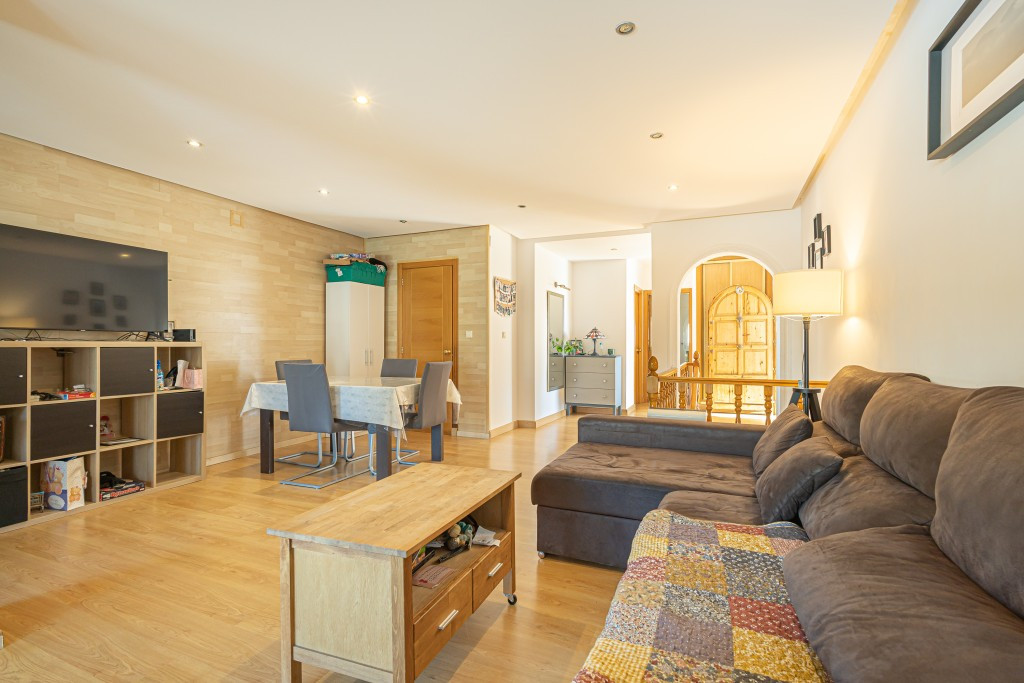 3 bedroom Apartments for sale in Riviera del Sol – R5252569