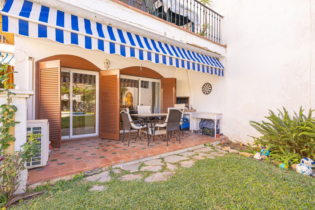 3 bedroom Apartments for sale in Riviera del Sol – R5252569