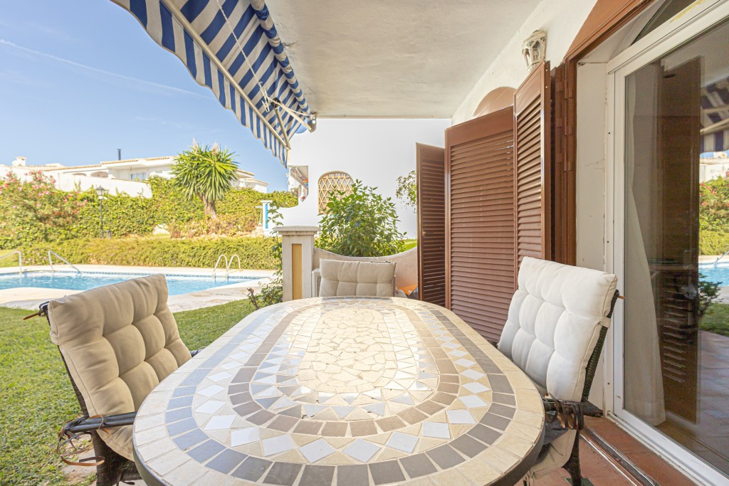 3 bedroom Apartments for sale in Riviera del Sol – R5252569