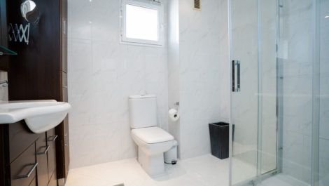 Apartamentos de 2 dormitorios en venta en Reserva de Marbella – R5271493