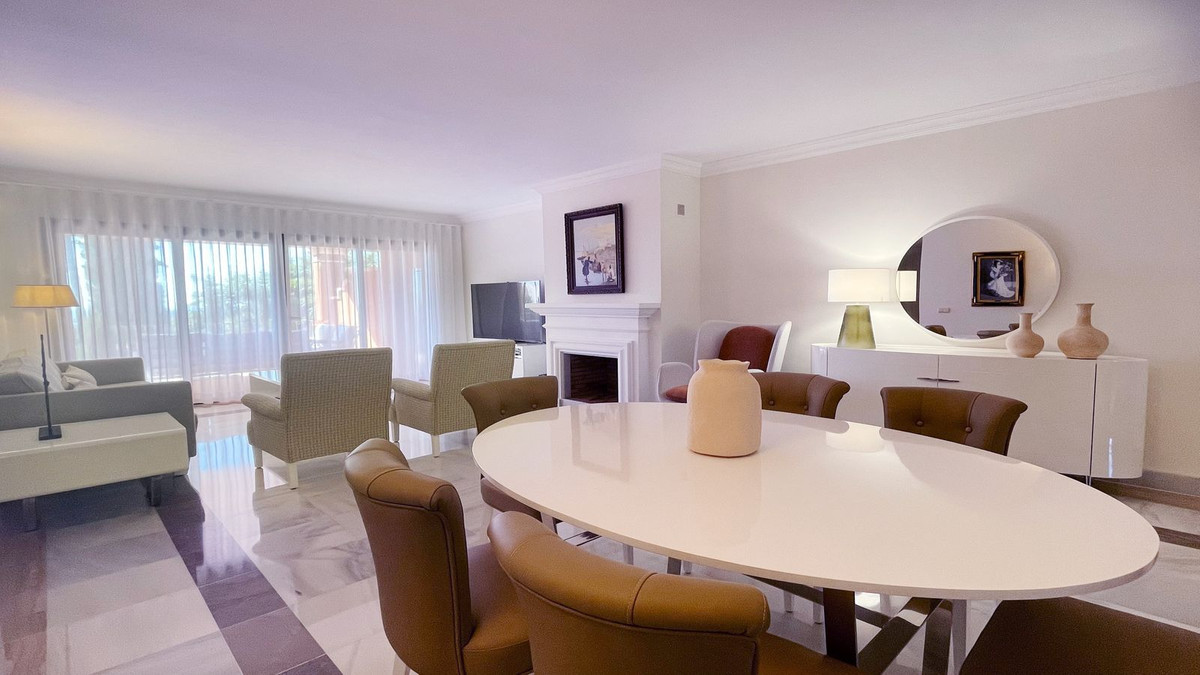 3 bedroom Apartments for sale in Monte Halcones – R4545196 3 bedroom Apartments for sale in Monte Halcones – R4545196