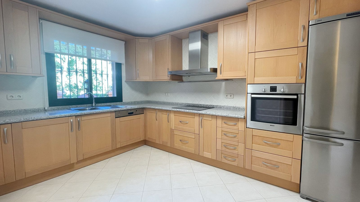 3 bedroom Apartments for sale in Monte Halcones – R4545196 3 bedroom Apartments for sale in Monte Halcones – R4545196