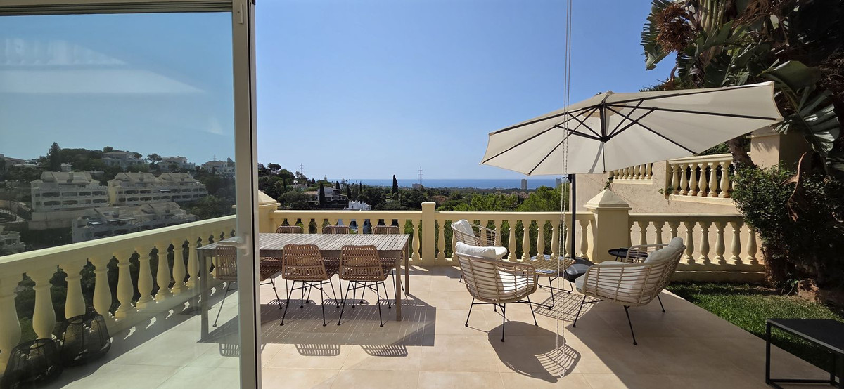 3 bedroom Semi-detached for sale in Elviria – R5216683