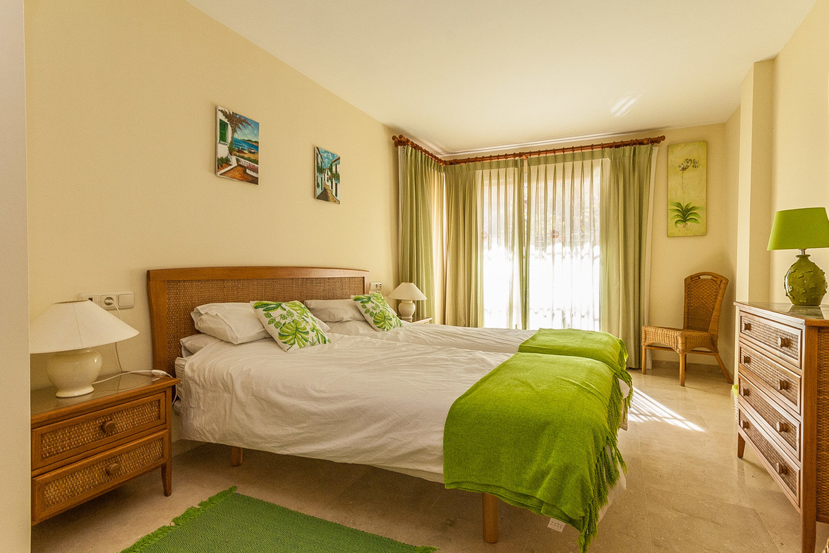 2 bedroom Apartments for sale in Elviria – R5266225