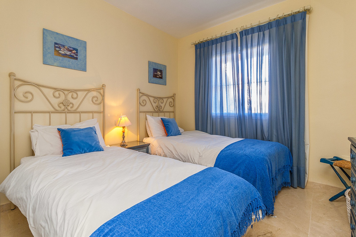 2 bedroom Apartments for sale in Elviria – R5266225