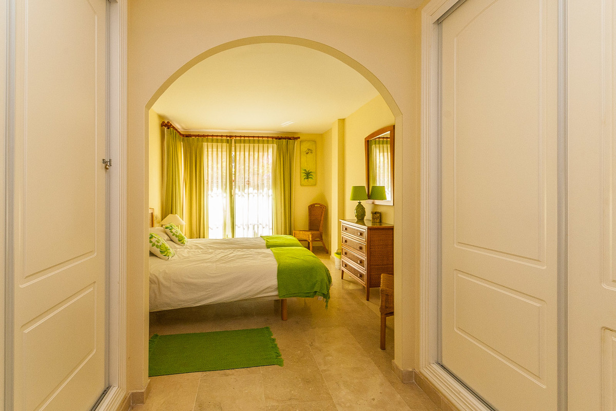 2 bedroom Apartments for sale in Elviria – R5266225