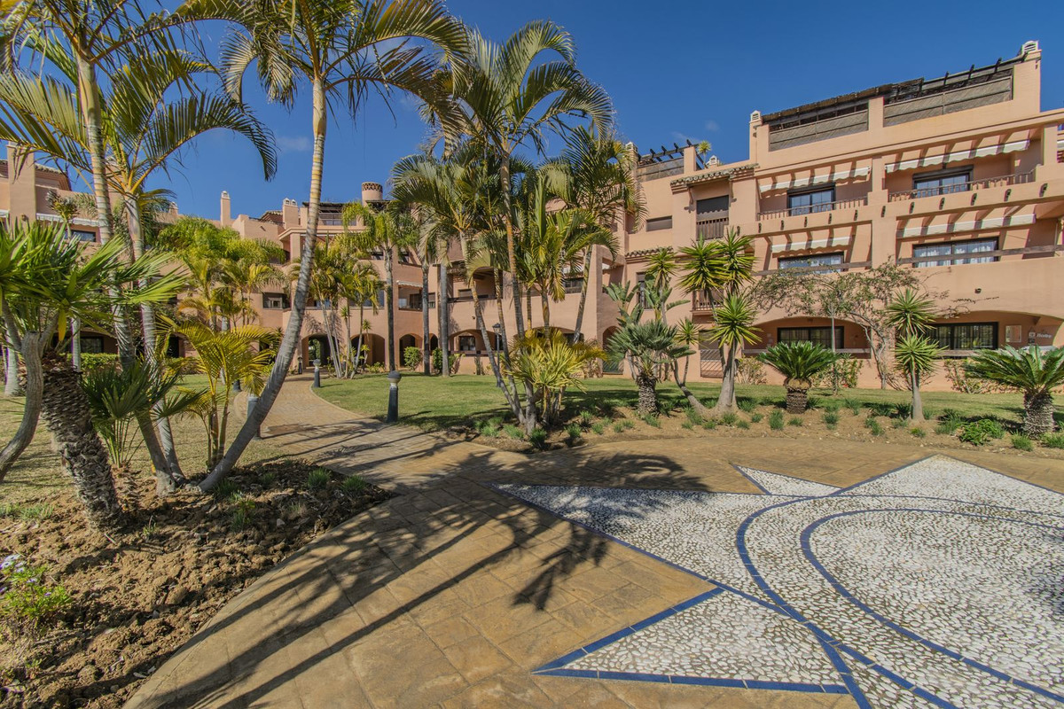 Apartamentos de 2 dormitorios en venta en Hacienda del Sol – R5024578