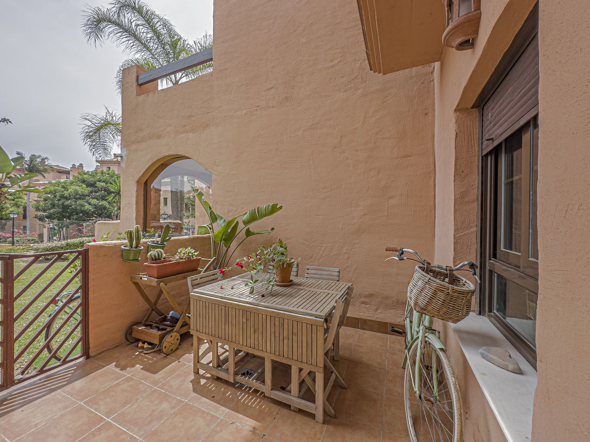 Apartamentos de 2 dormitorios en venta en Hacienda del Sol – R5024578