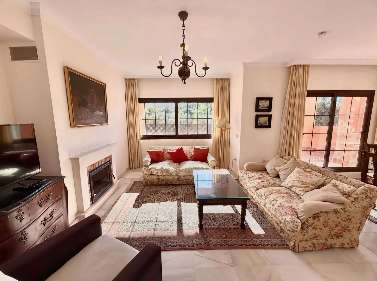 5 bedroom Apartments for sale in Nueva Milla de Oro – R5258740